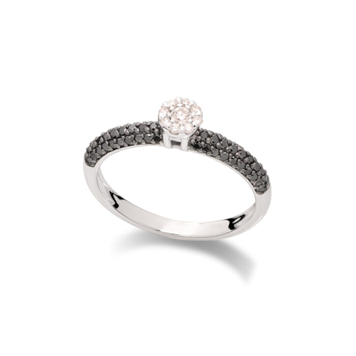 Prsten sa prozirnim i crnim dijamantima